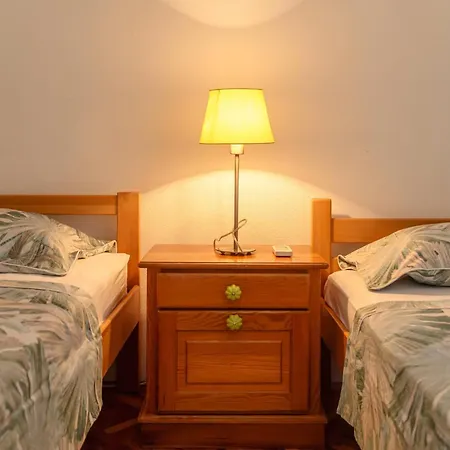 Casa vacanze Tolles Haus In Okrug Gornji Mit Eigenem Balkon